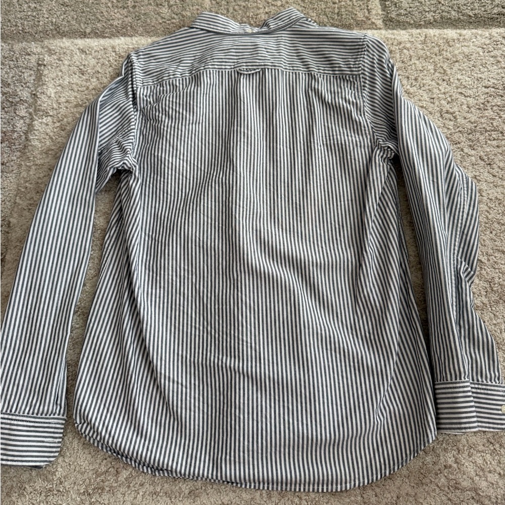 Gap Fitted Boyfriend Shirt Womens Medium Blue White Stripe Button Down - Picture 2 of 3